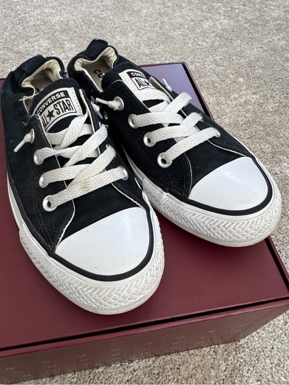 Converse Women's Chuck Taylor All Star Shoreline Low
Top Sneaker